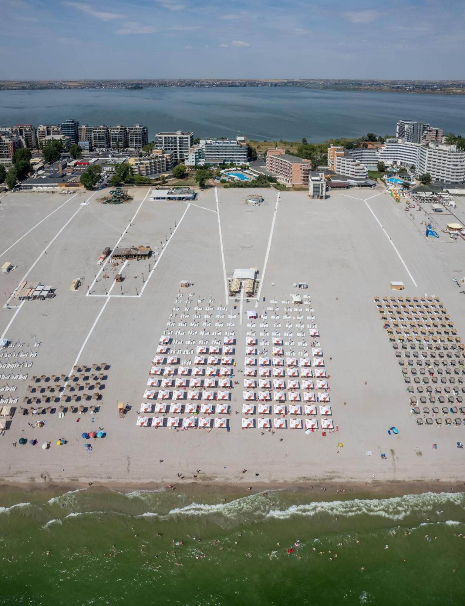 Hotel Comandor Mamaia Exterior foto